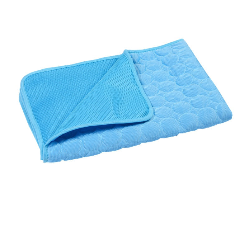 Cooling mattress for summer dogs