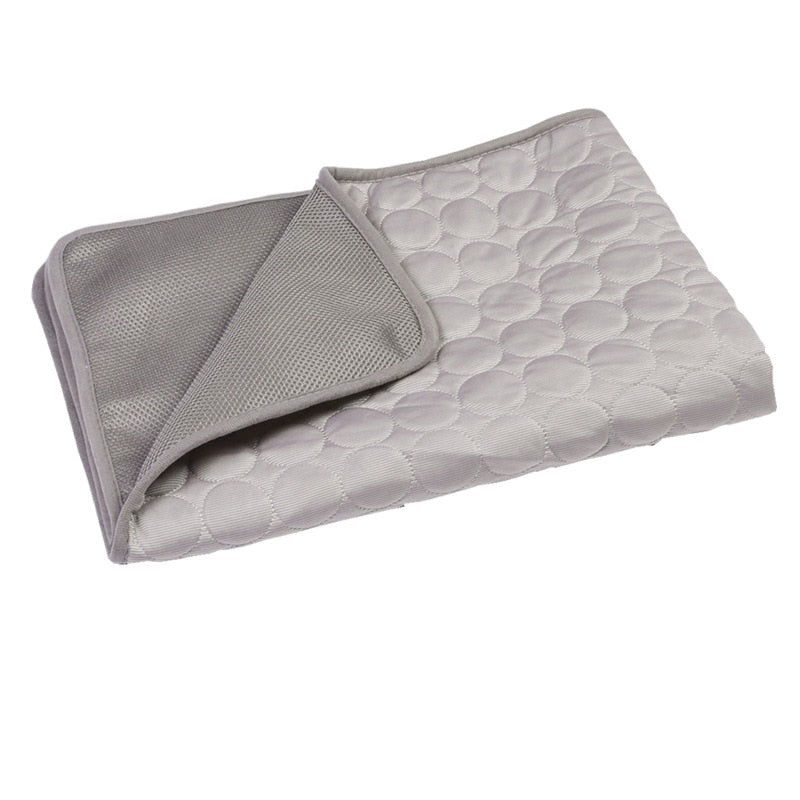 Cooling mattress for summer dogs