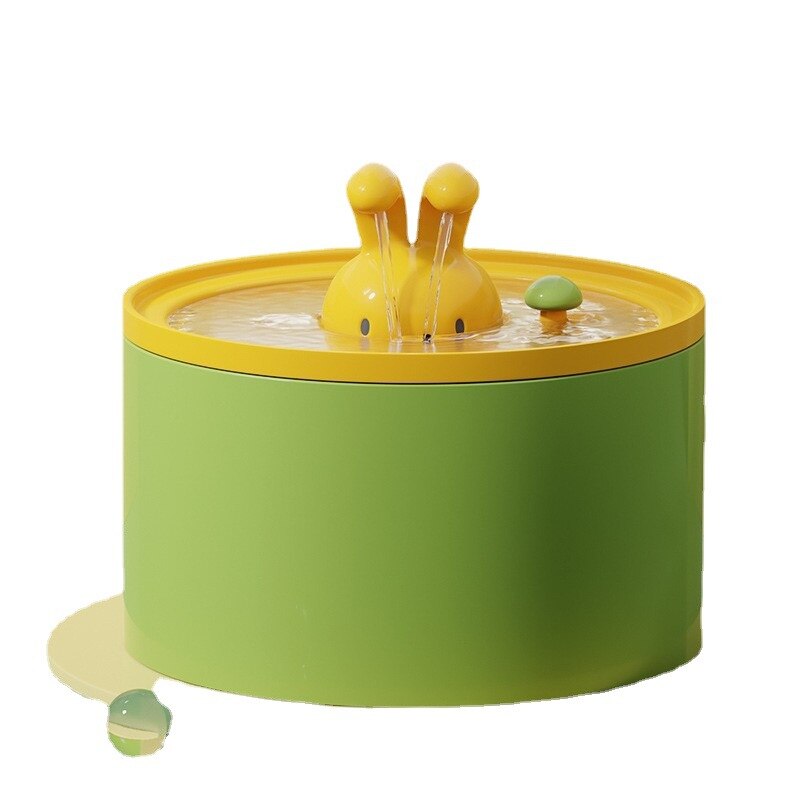 Ceramic fountain 1.5 Liters - design collection - cat and small dog