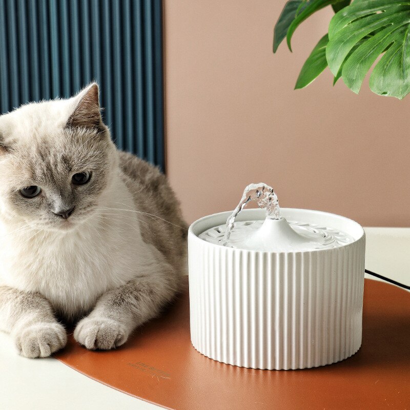 Ceramic fountain 1.2 L for cats and small dogs