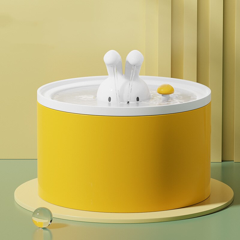 Ceramic fountain 1.5 Liters - design collection - cat and small dog