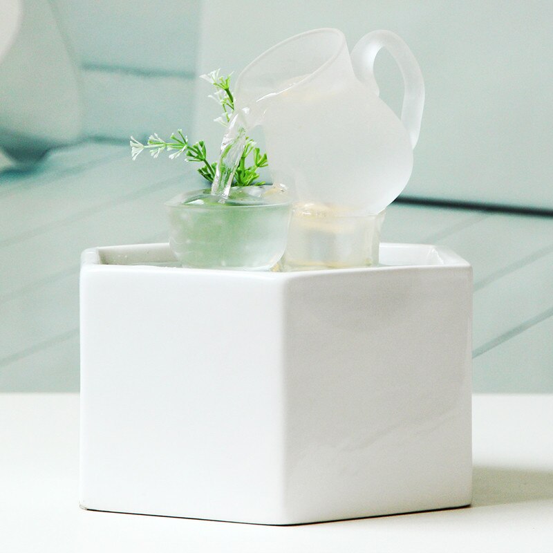 Water fountain for cats and small dogs - 1.2L - fun design