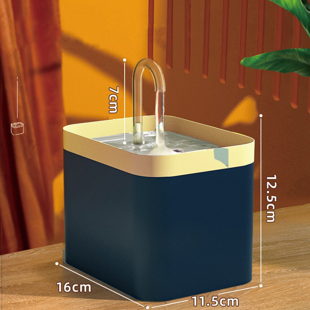 Flowing fountain - food grade plastic - 1.5 L