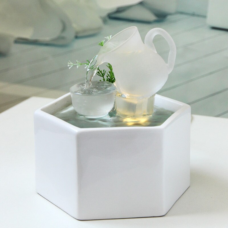 Water fountain for cats and small dogs - 1.2L - fun design